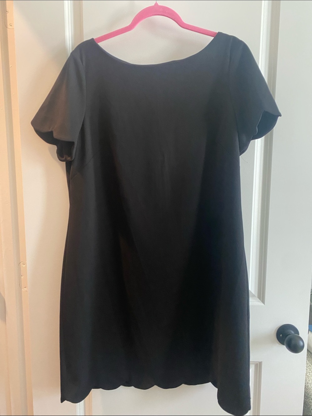 Anne Klein Black Short Sleeve Scalloped Dress